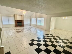 12915 Ashford Knoll Dr in Houston, TX - Building Photo - Building Photo