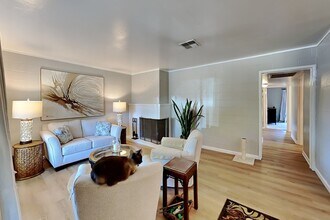 4906 Ortega St in Sacramento, CA - Building Photo - Building Photo