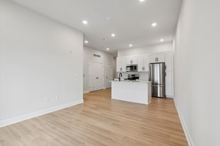 2701 Tulip St in Philadelphia, PA - Building Photo