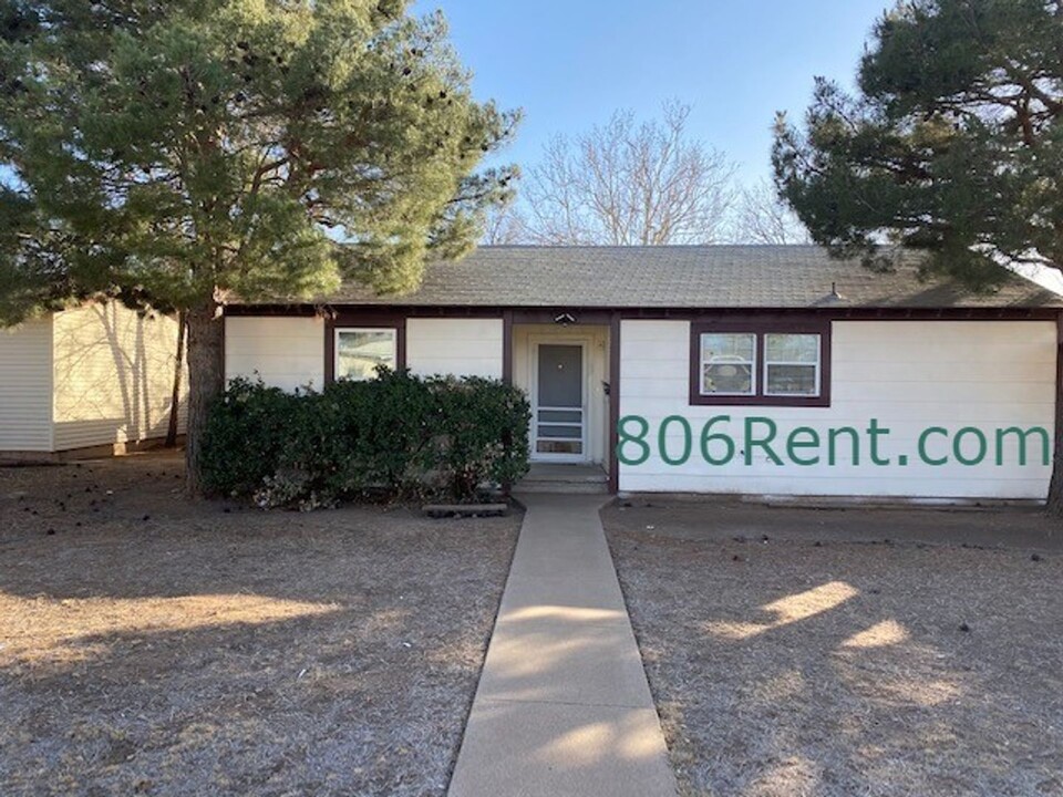 1919 48th St in Lubbock, TX - Building Photo