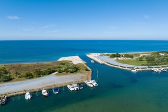 36 Bay Inlet Rd in East Hampton, NY - Building Photo - Building Photo