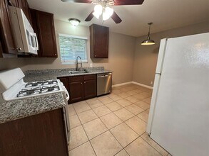 1308 E 52nd St in Austin, TX - Building Photo - Building Photo