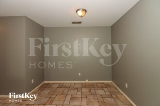 3225 Continental Dr in Missouri City, TX - Building Photo - Building Photo