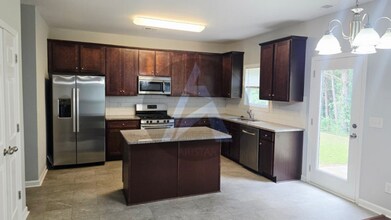 208 Persian Ivy Way in Dallas, GA - Building Photo - Building Photo