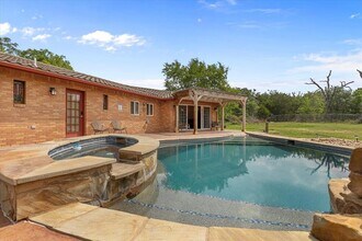 1059 State Hwy 95 in Bastrop, TX - Building Photo - Building Photo