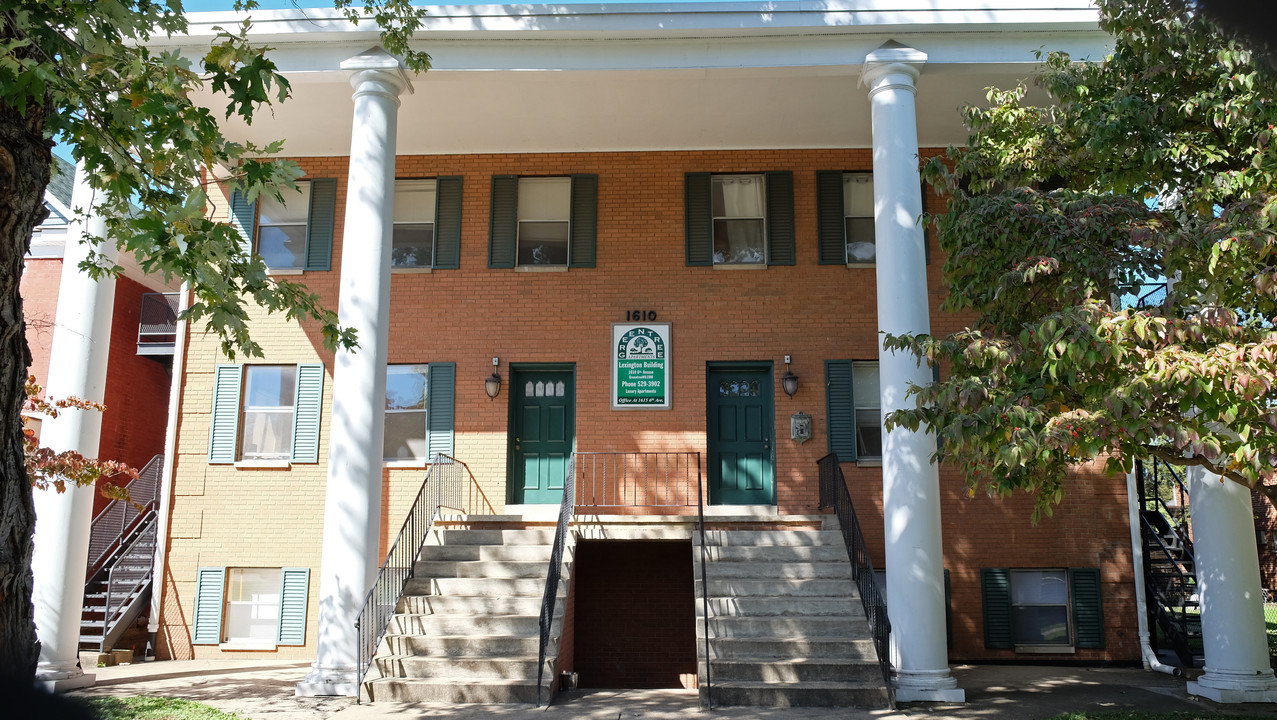 Lexington Apartments (Beside MU) in Huntington, WV - Building Photo