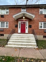79 Charter Oak St, Unit A in Manchester, CT - Building Photo