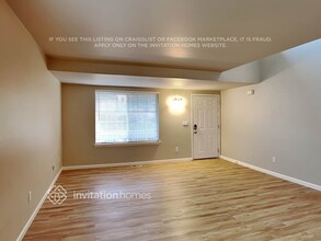 7613 188th St Ct E in Puyallup, WA - Foto de edificio - Building Photo