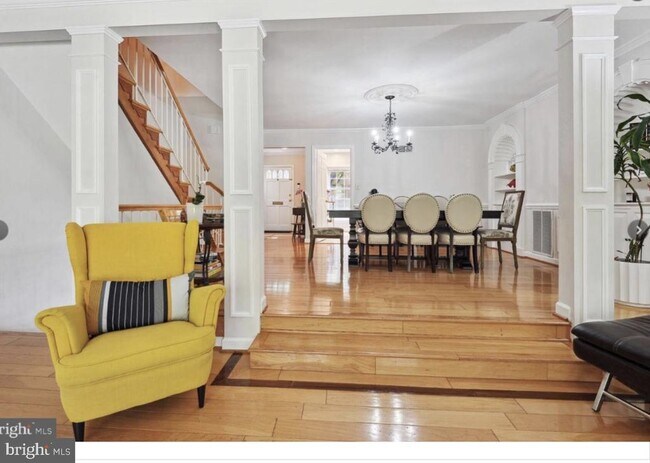 5105 Westbard Ave in Bethesda, MD - Building Photo - Building Photo