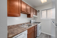 Parkway Apartments in Temple Hills, MD - Foto de edificio - Interior Photo