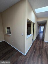 28 Holly Ct in Trenton, NJ - Building Photo - Building Photo