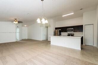 2586 SW Dawn St in Port St. Lucie, FL - Building Photo - Building Photo