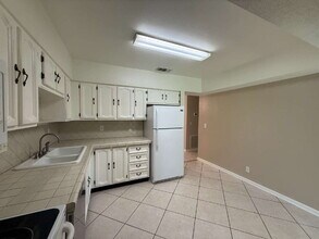2320 Madrid Ave SE in Palm Bay, FL - Building Photo - Building Photo