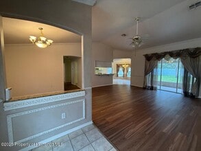 8501 Boyce St in Spring Hill, FL - Foto de edificio - Building Photo