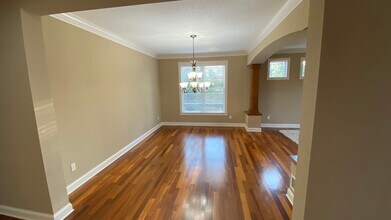 10694 Maple Blvd in Woodbury, MN - Building Photo - Building Photo