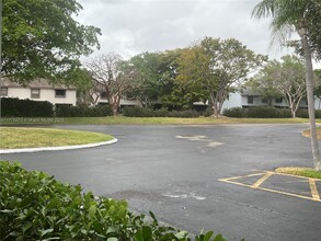 7960 NW 50th St in Lauderhill, FL - Building Photo - Building Photo