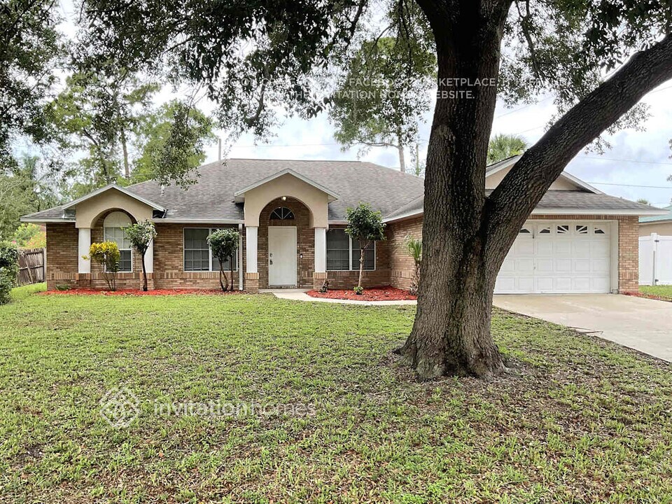 1253 Harcross Ln in Deltona, FL - Foto de edificio
