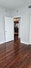 7280 SW 90th St in Miami, FL - Building Photo - Building Photo