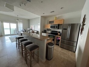 9420 Seawall Blvd in Galveston, TX - Building Photo - Building Photo