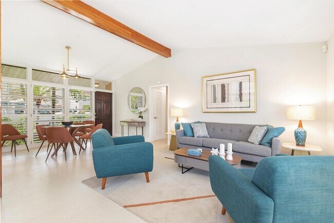 140 Greenwood Dr in West Palm Beach, FL - Building Photo - Building Photo