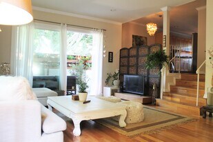 1226 FRANKLIN St, Unit 1 in Santa Monica, CA - Building Photo