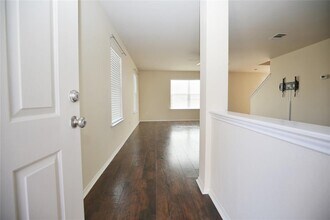 213 Rim Rock Dr in Leander, TX - Building Photo - Building Photo