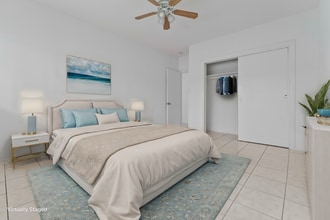 Marseille in Miami Beach, FL - Building Photo - Building Photo