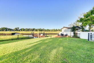 2355 Ribault Scenic Dr in Jacksonville, FL - Building Photo - Building Photo