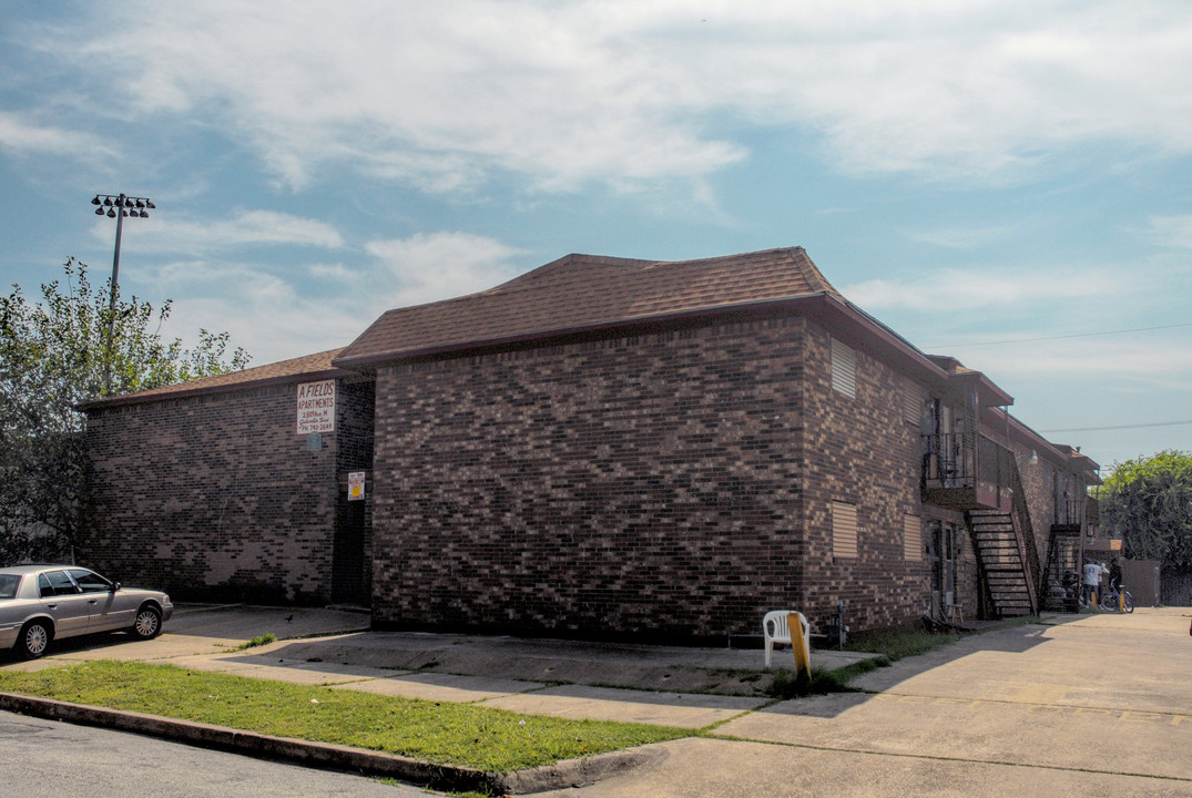 Fields Apartments I in Galveston, TX - Building Photo