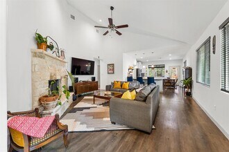 205 Hanauma Dr in Bastrop, TX - Building Photo - Building Photo