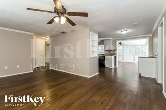 4125 Woodsville Dr in New Port Richey, FL - Building Photo - Building Photo