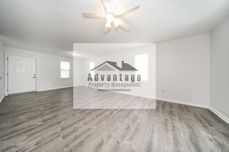 1345 D F Fuller Dr in Griffin, GA - Building Photo - Building Photo