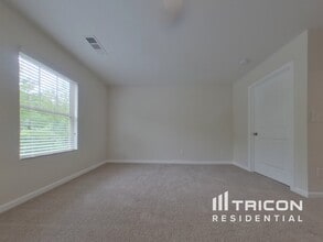 236 Arbor Creek Dr in Dallas, GA - Building Photo - Building Photo