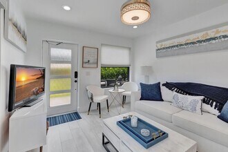 201 SE 7th St in Delray Beach, FL - Building Photo - Building Photo