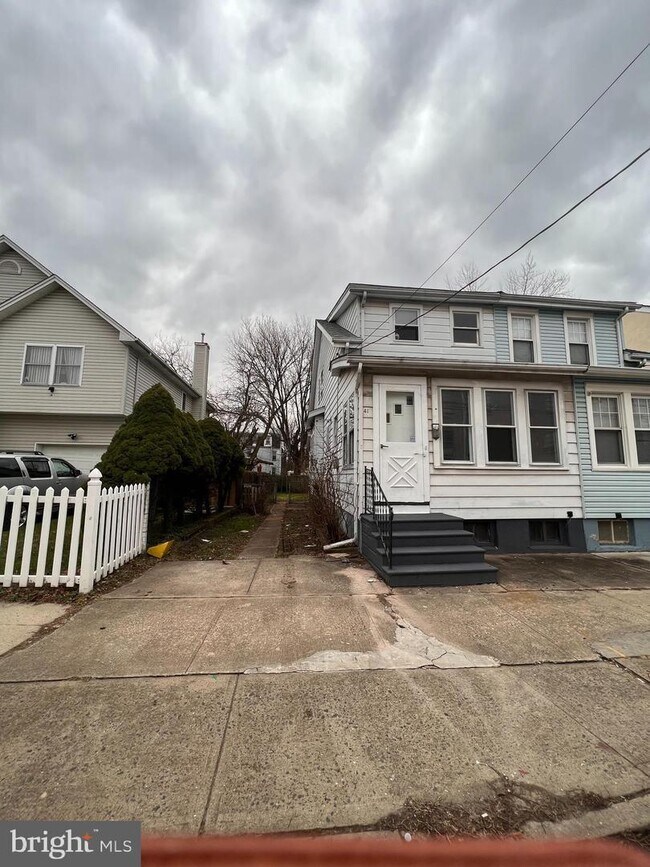 41 Lafayette Ave Rentals in Hamilton, NJ