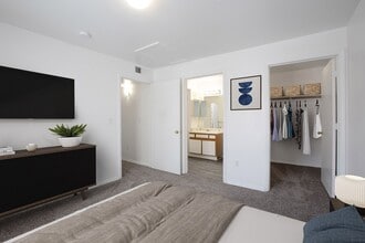 Aspen Ridge in Albuquerque, NM - Building Photo - Building Photo