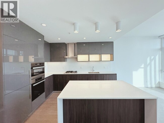 property at 6511 Sussex Ave