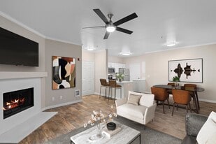 Cortland Village Apartment Homes in Hillsboro, OR - Building Photo