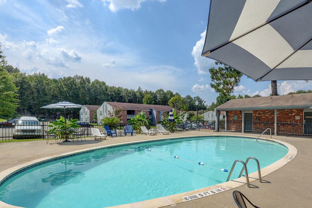 Landmark Apartment Homes in Meridian, MS - Foto de edificio