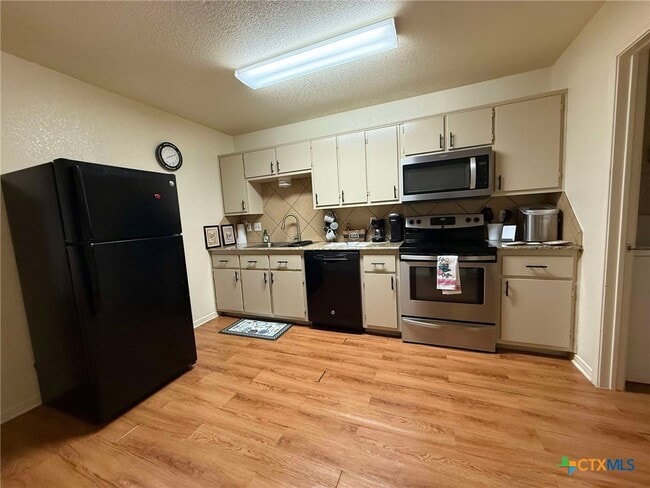 1008 Circle M Dr in Killeen, TX - Building Photo - Building Photo