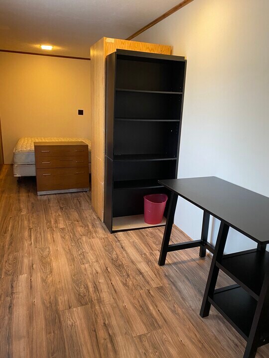 5 Bayley Ave in Plymouth, NH - Foto de edificio