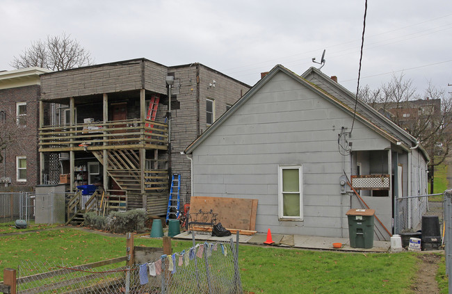 218 21st Ave in Seattle, WA - Foto de edificio - Building Photo