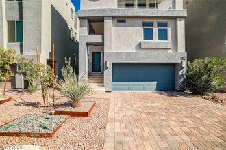 8052 Haywood Estate Ave in Las Vegas, NV - Building Photo - Building Photo