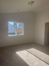 1630 Zoe Ave in Eugene, OR - Building Photo - Building Photo