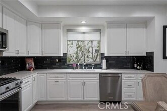 5441 Ocean in Hawthorne, CA - Building Photo - Building Photo