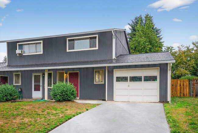 property at 2865 N Clark Ct