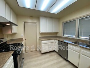 1124 Song Ct in San Jose, CA - Building Photo - Building Photo