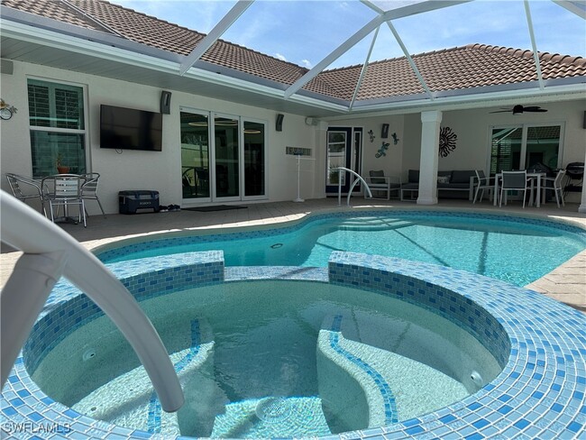 property at 1595 Whispering Oaks Cir