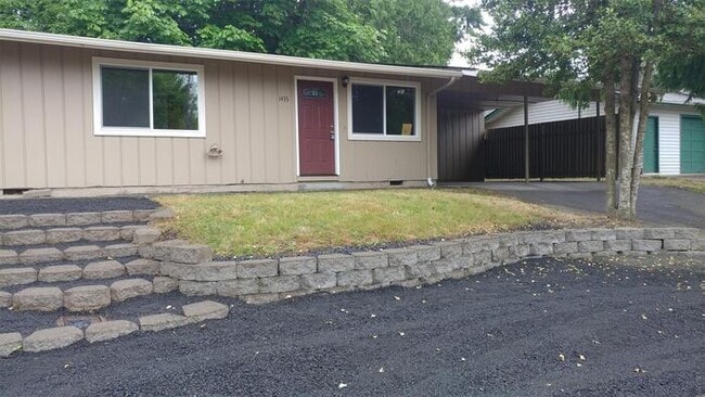 property at 1433 E Dearborn Ave