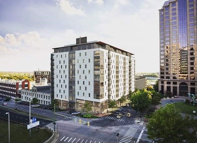 The Locks Tower in Richmond, VA - Building Photo